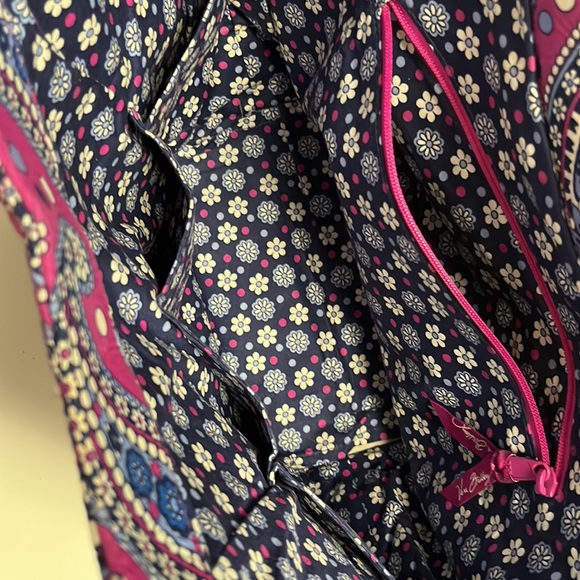 Vera Bradley bag flowers print - Picture 8 of 12